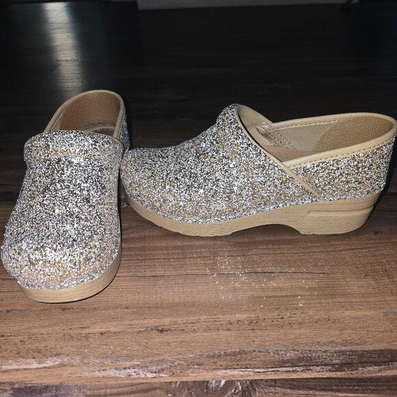 DANSKO CLOG - Picture 1 of 8